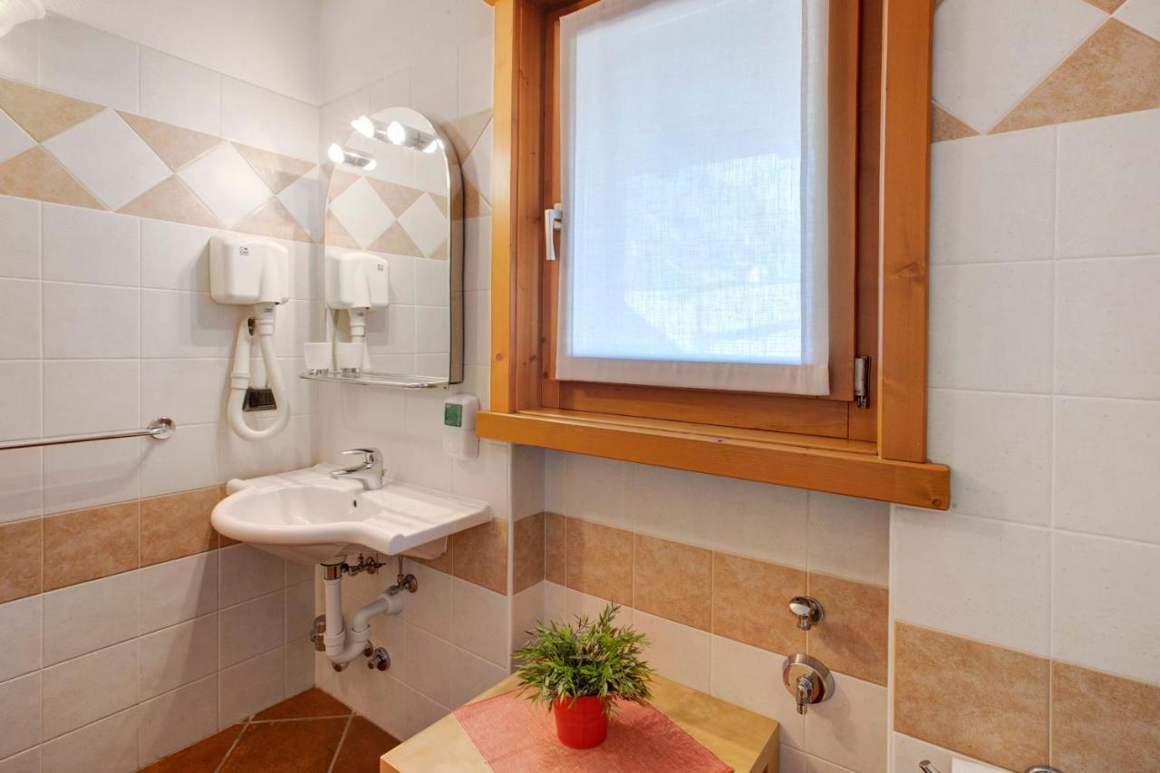 Appartamento La Baitina app B Livigno Esterno foto